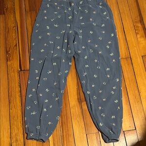 Colsie Blue Floral Lounge Pants